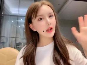 小魔女网红,揭秘网络红人的魅力与影响力